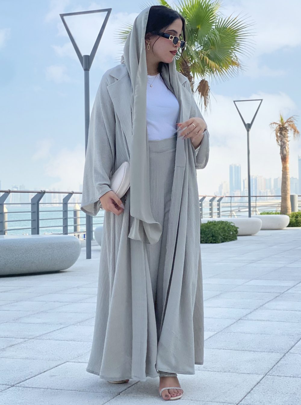 Uni abaya