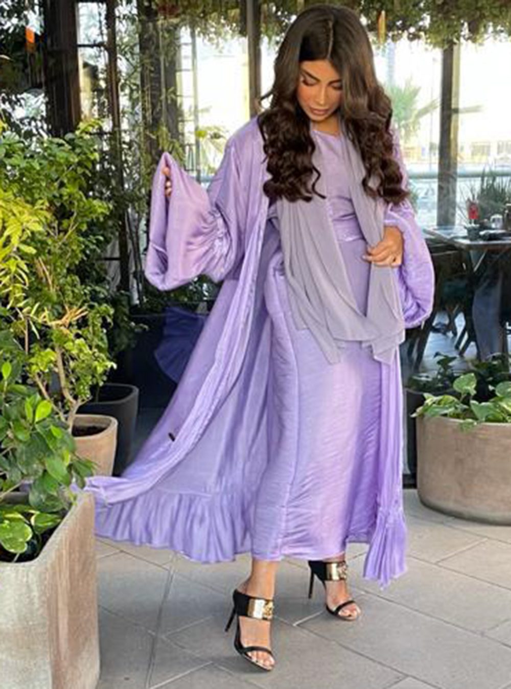 ⁦Purple abaya⁩ - الصورة ⁦2⁩