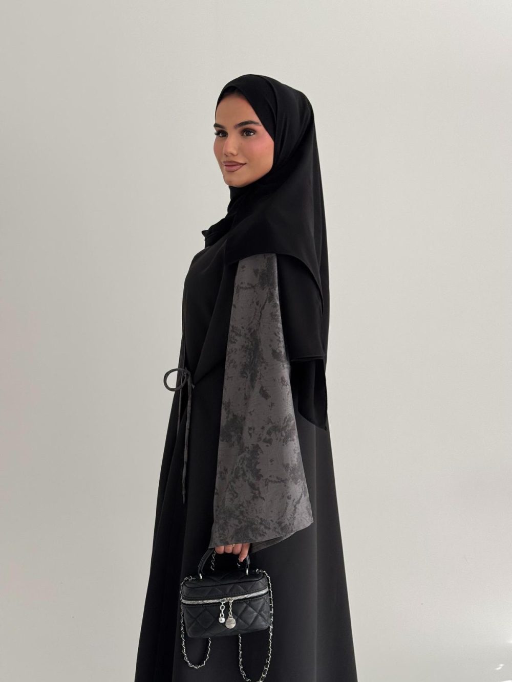 ⁦GrayXblack⁩ - الصورة ⁦4⁩